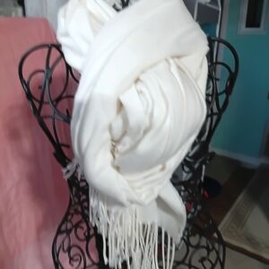 Elegant Cream Scarf with Fringe By Punta Roma. SUPER SOFT